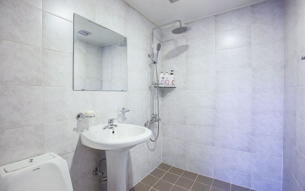 Cheonho HIT Room (Standard B (Netflix Available)) 6