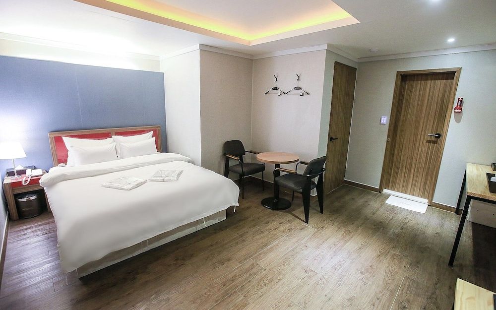 Cheonho HIT Room (Suite (Netflix viewing available)) 14