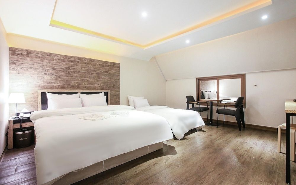 undefined Cheonho HIT 4