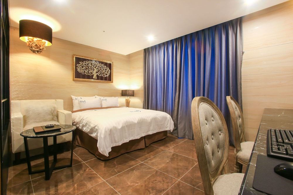 undefined Konkuk University Boutique Nine 6