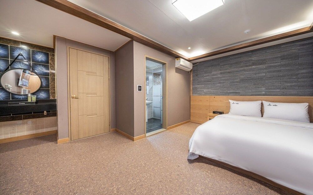 undefined Gil-dong TOP 4