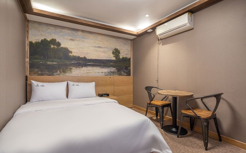 undefined Gil-dong TOP