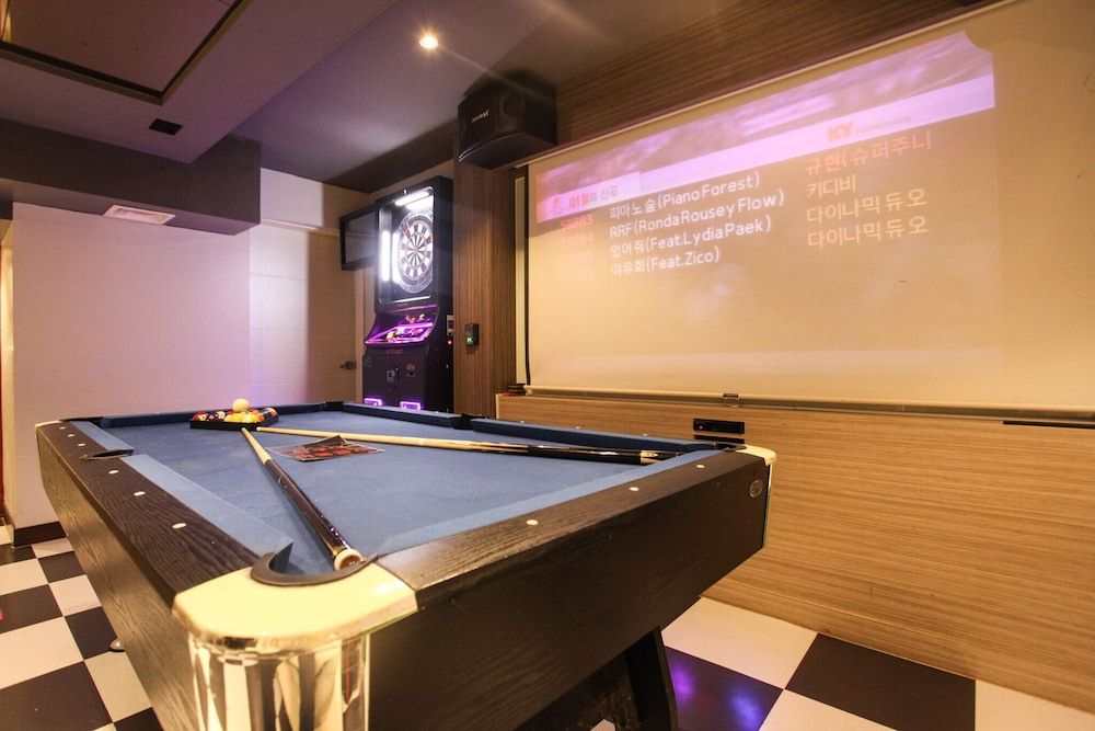 Yeongdeungpo Syap Room (Vincent (party room karaoke machine p) 3