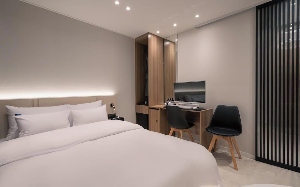 undefined Hwagok August 7