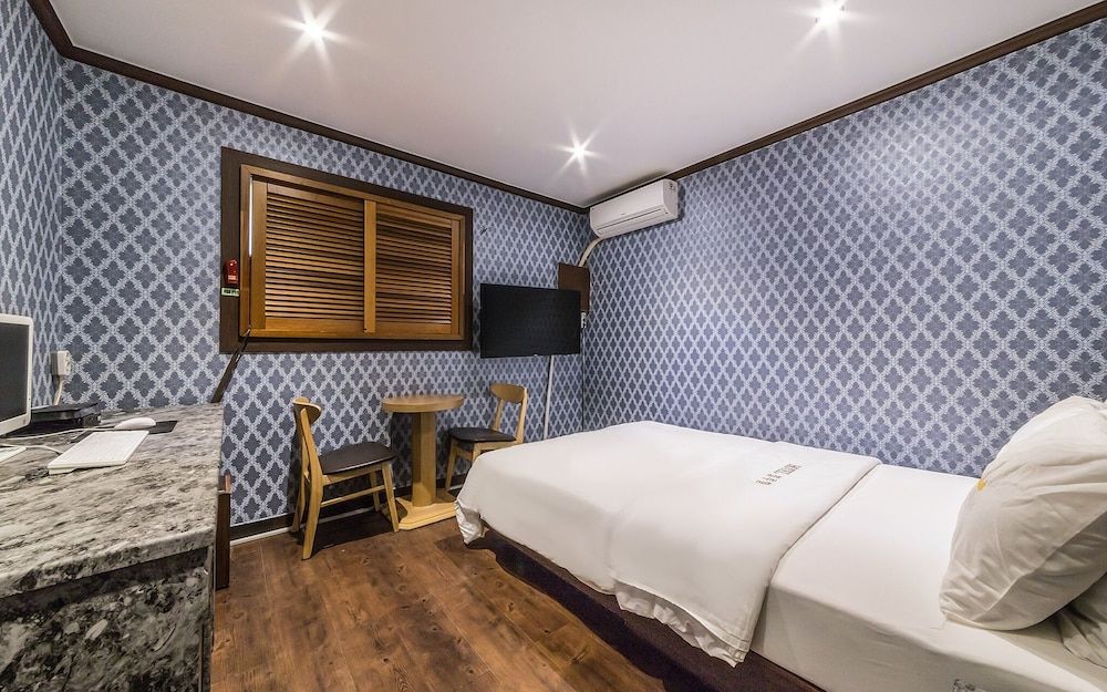 undefined Hwagok August 10