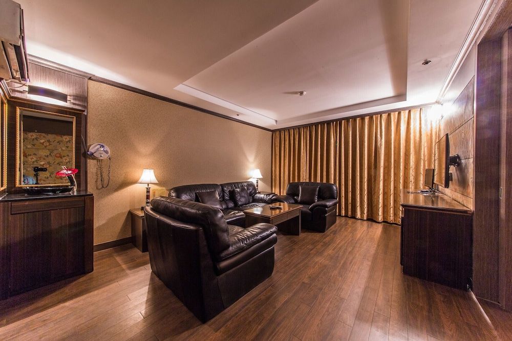 undefined Hapjeong Namgyung Hotel 4