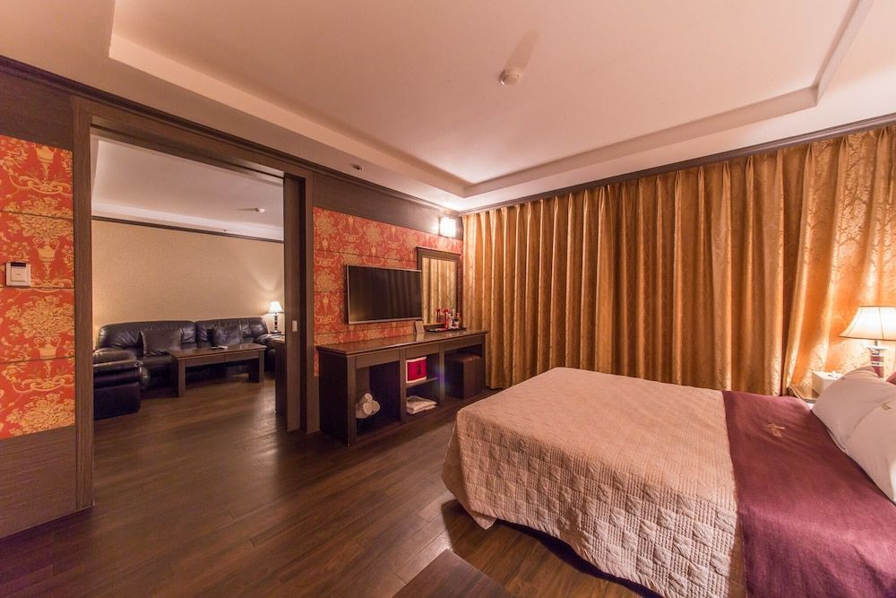 undefined Hapjeong Namgyung Hotel 9