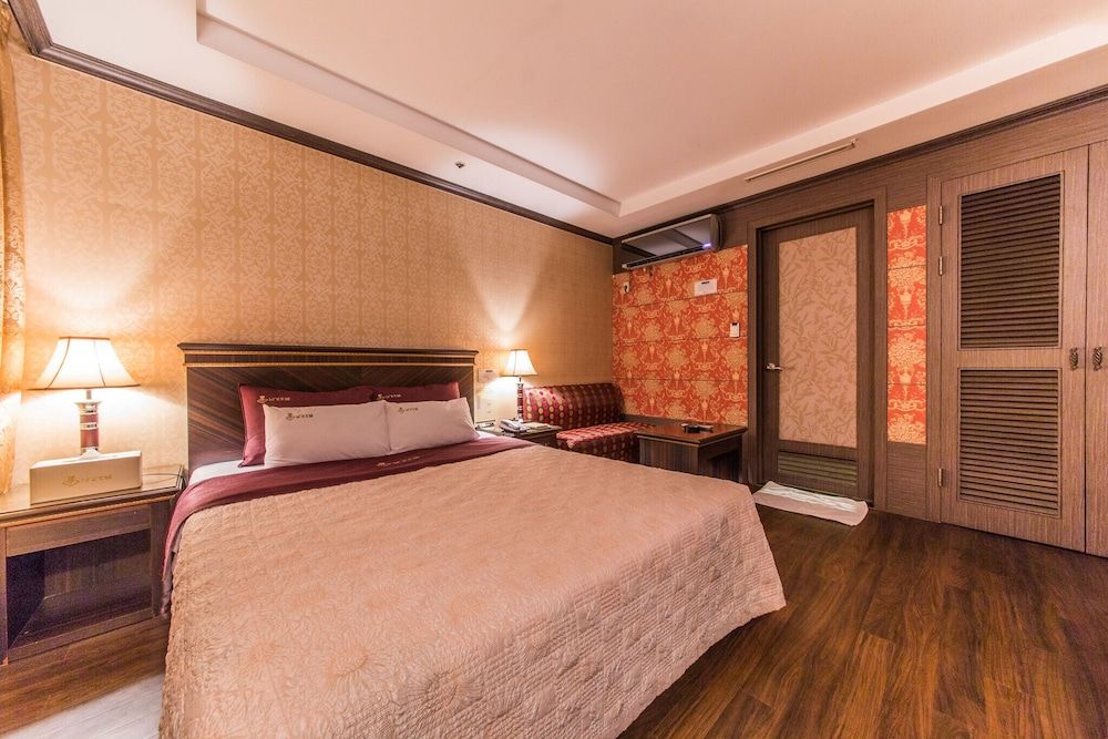 undefined Hapjeong Namgyung Hotel 2