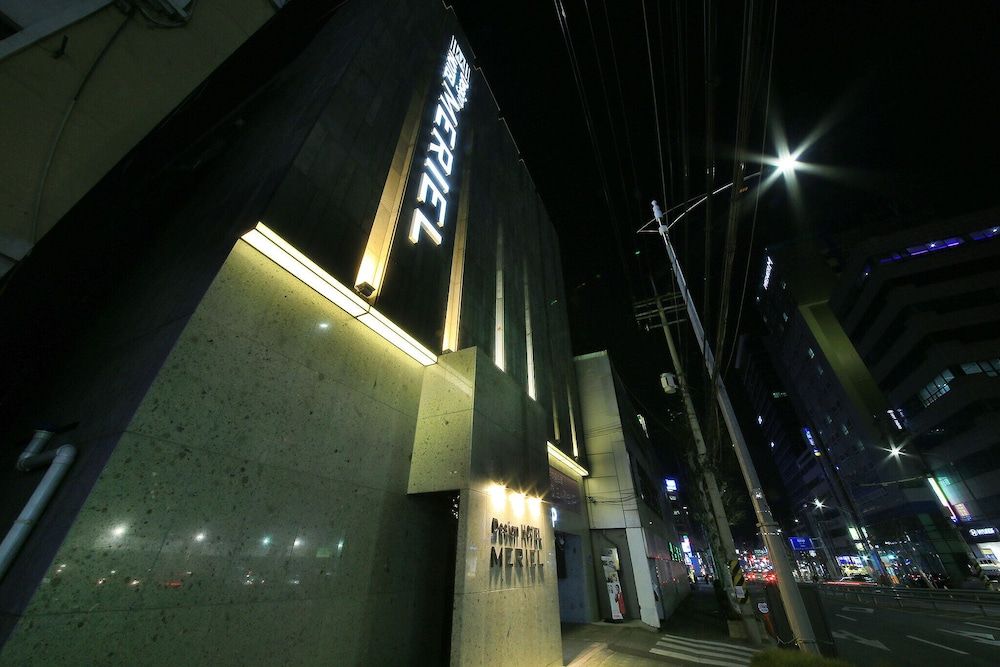 undefined Suyu Mariel 4