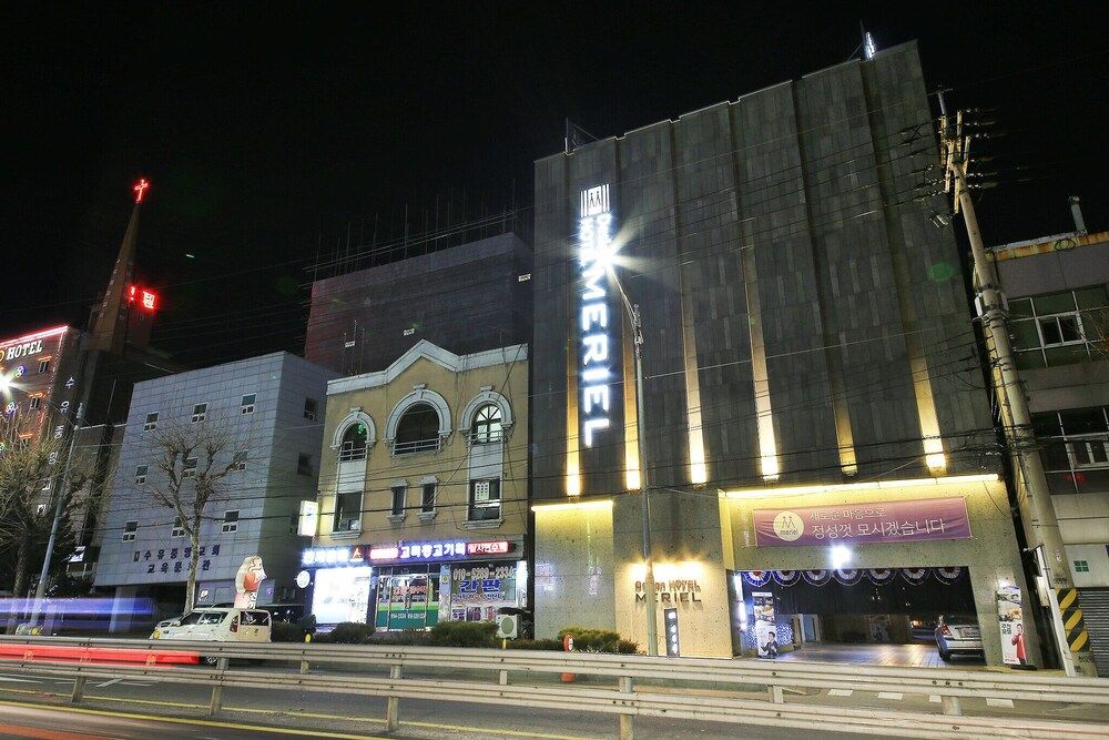 undefined Suyu Mariel 2