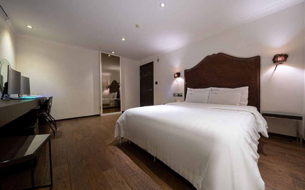 Seocho Lava Gyodaenambuteomineol Room (Gaming couple pc room (2pc Netflix Di) 4