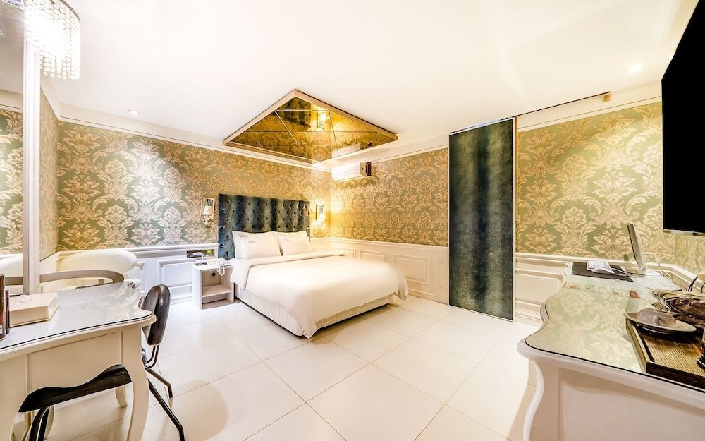 undefined Seocho Lava Gyodaenambuteomineol 5