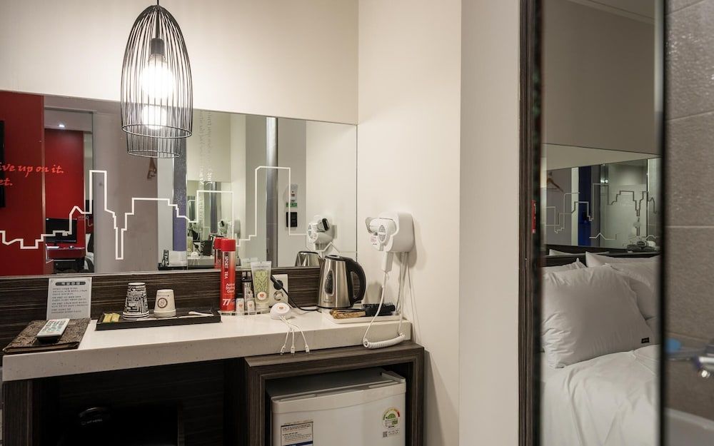 Jongno IMT Room (Deluxe (Random assignment NETFLIX ava) 3