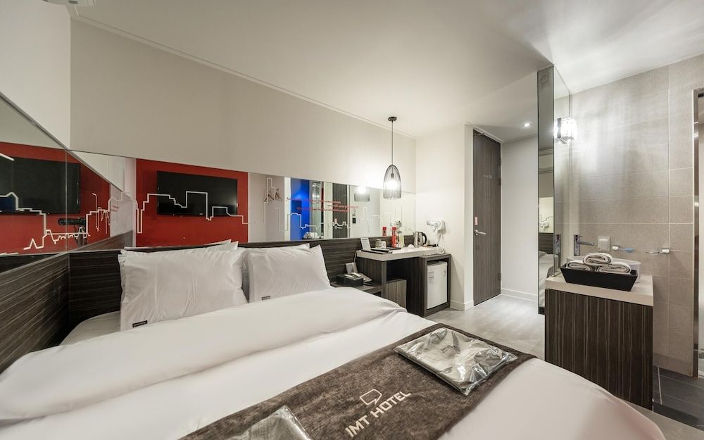 Jongno IMT Room (Deluxe (Random assignment NETFLIX ava) 2