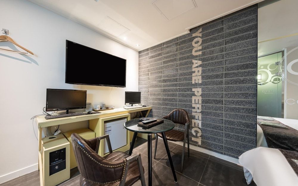 Jongno IMT Room (Deluxe (Random assignment NETFLIX ava) 11