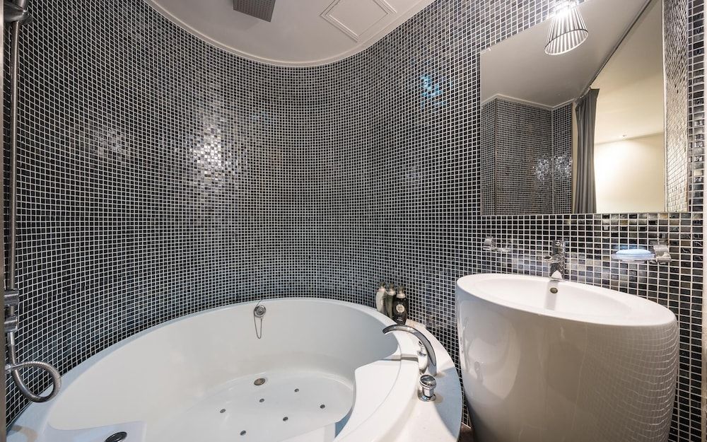 Jongno IMT Room (Deluxe (Random assignment NETFLIX ava) 8