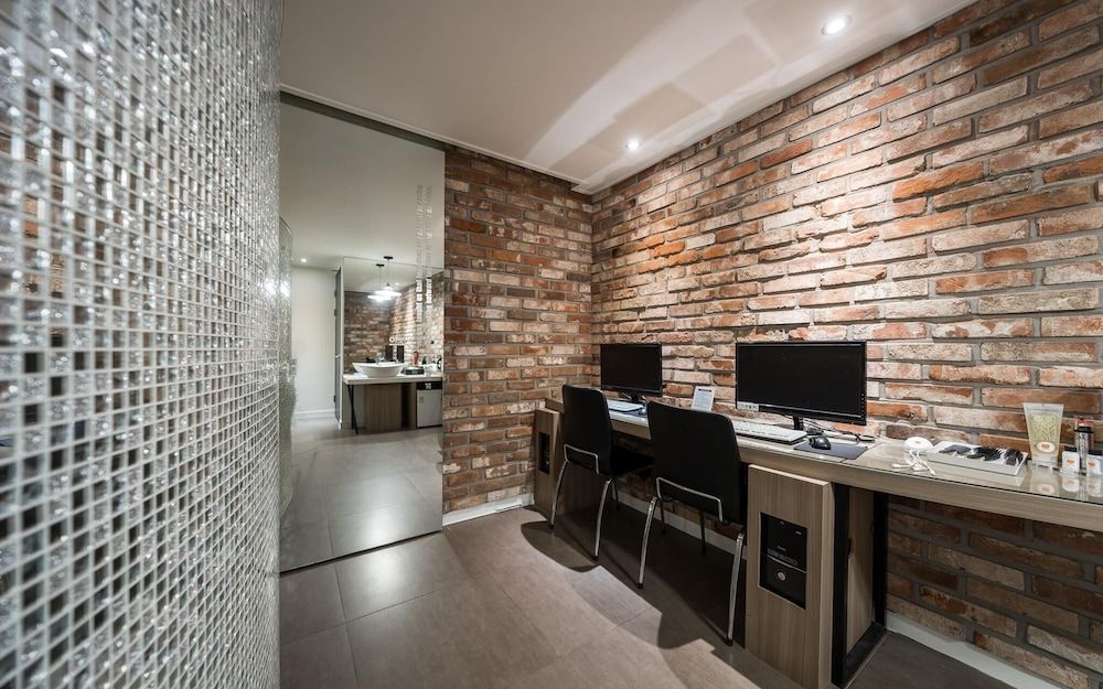 Jongno IMT Room (Suite (Random assigned NETFLIX availa) 8