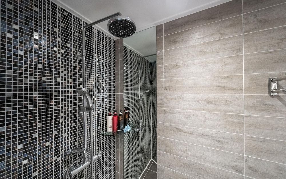 Jongno IMT Room (Suite (Random assigned NETFLIX availa) 11