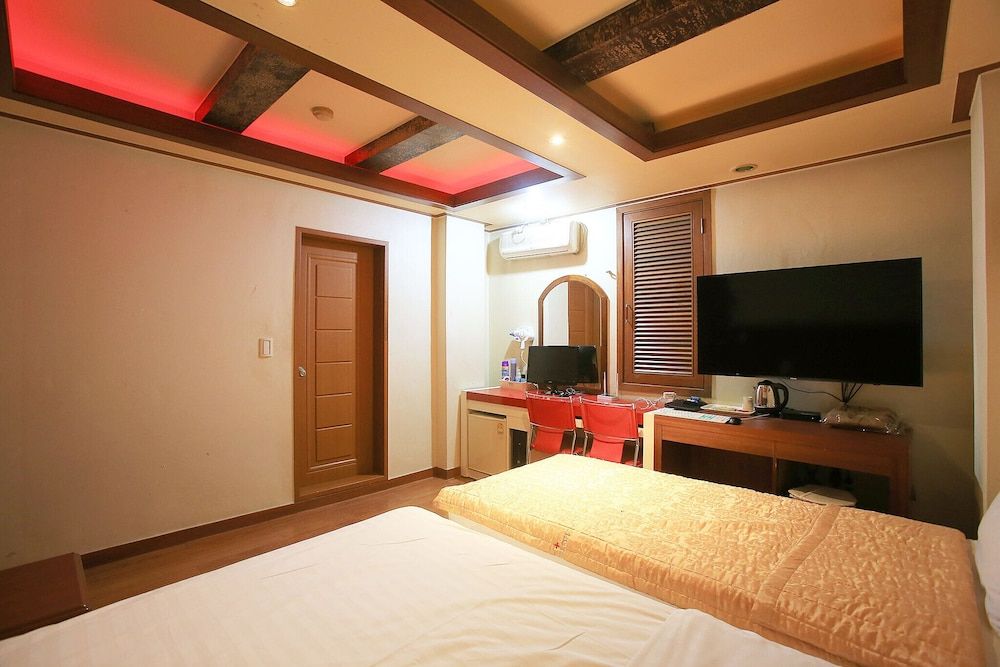 Sincheon Plus Room (Twin (no PC support)) 16