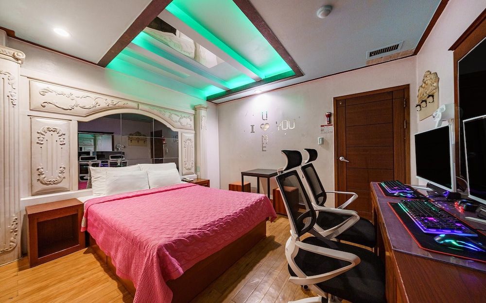 Sincheon Plus Room (Semi-special Room) 2