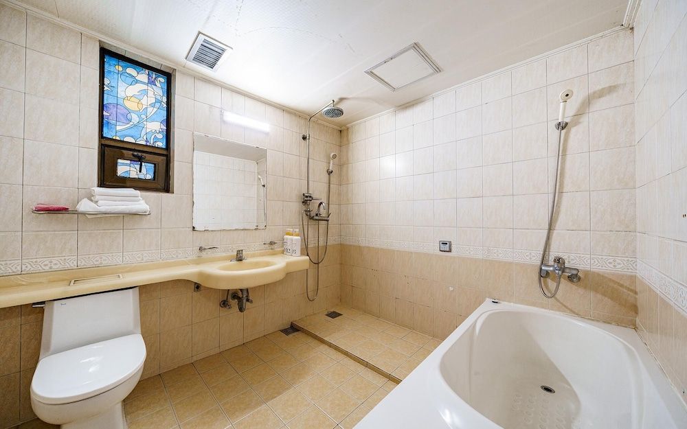 Sincheon Plus Room (Semi-special Room) 5