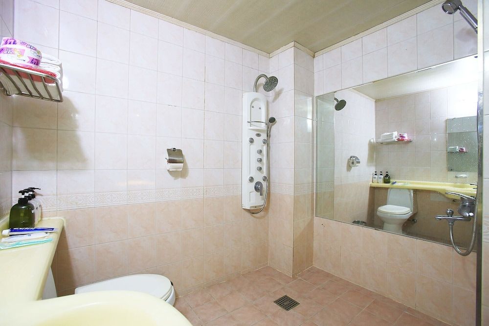 Sincheon Plus Room (Twin (no PC support)) 20