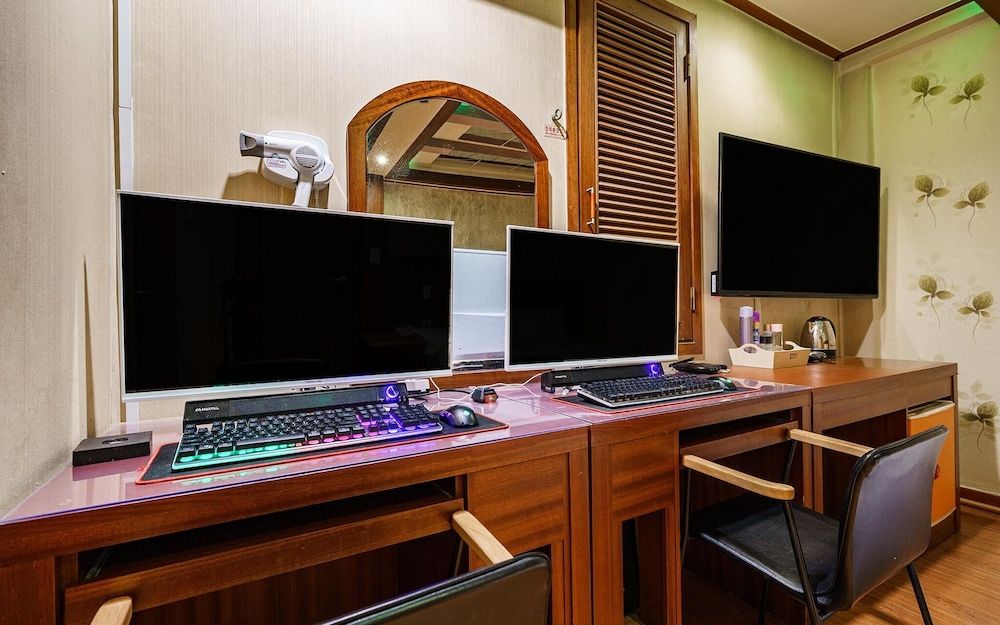 Sincheon Plus Room (Semi-special Room) 8