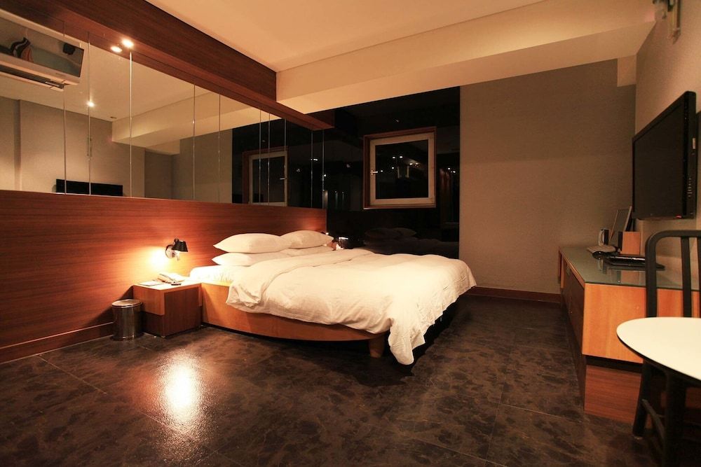 undefined Sangbong May 7