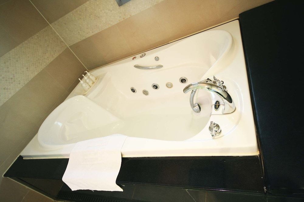 Sangbong May Room (Royal Suite) 7