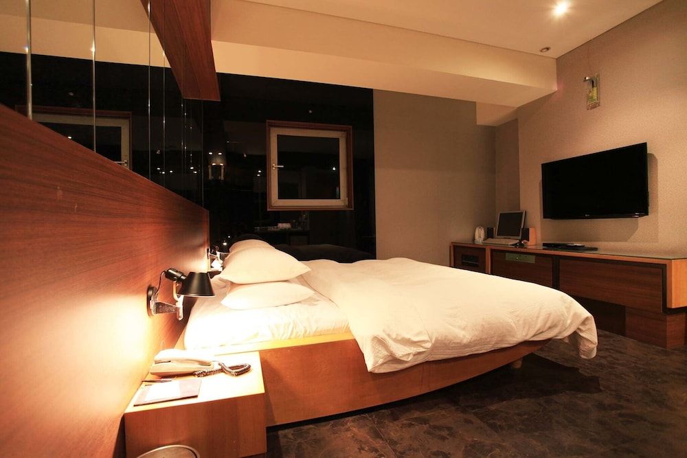 undefined Sangbong May 6