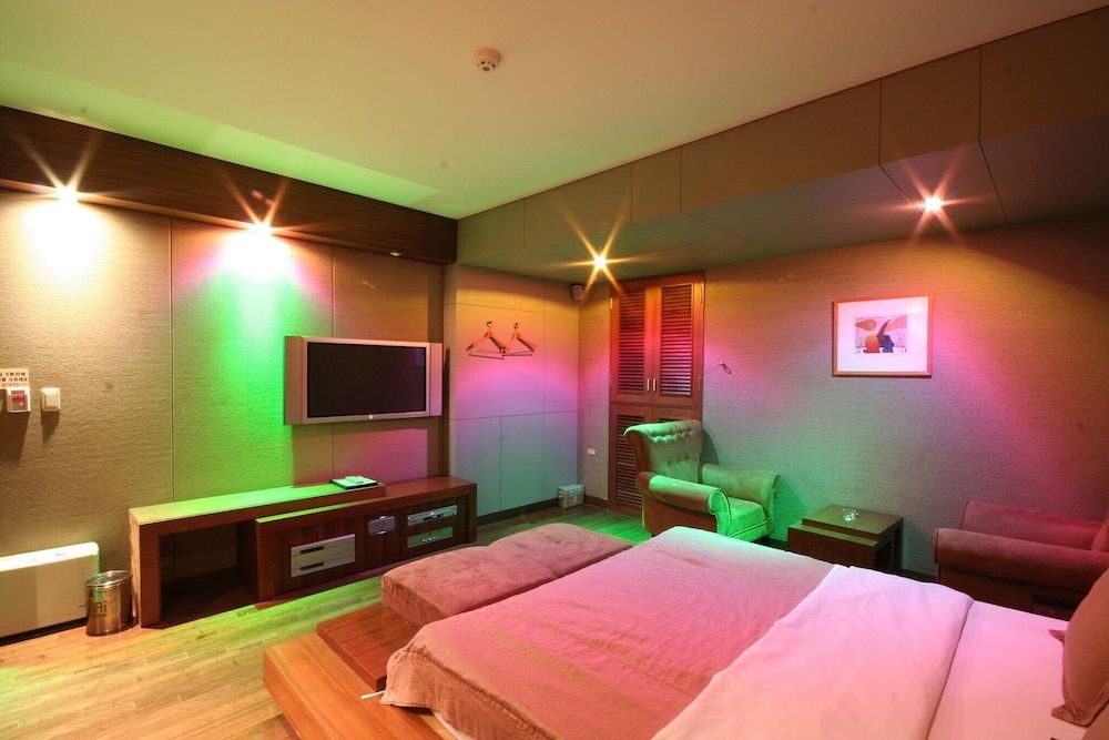 Sangbong May Room (Semi-Special Room) 16