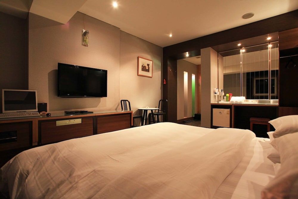 undefined Sangbong May 4