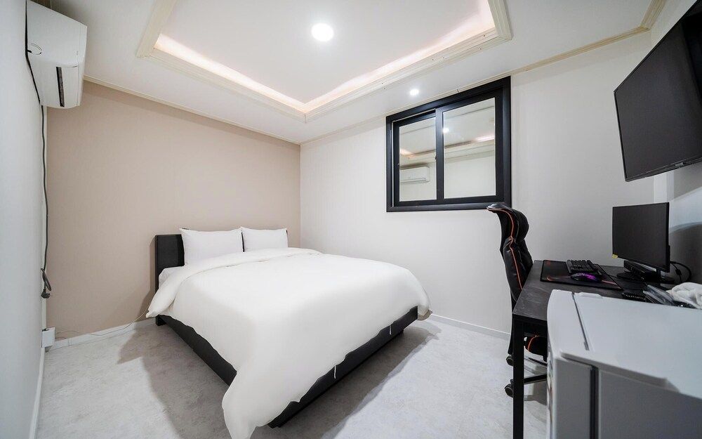 Suyu Hotel Soo Room (Standard (no parking 1pc Netflix Delu)