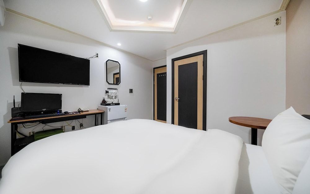 Suyu Hotel Soo Room (Standard (no parking 1pc Netflix Delu) 4