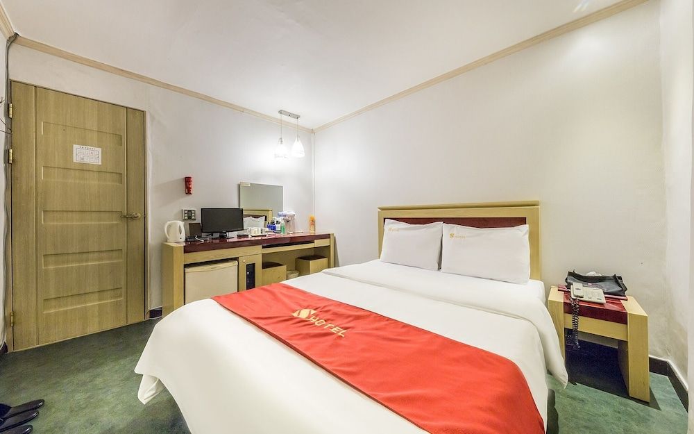 undefined Taereung S 8