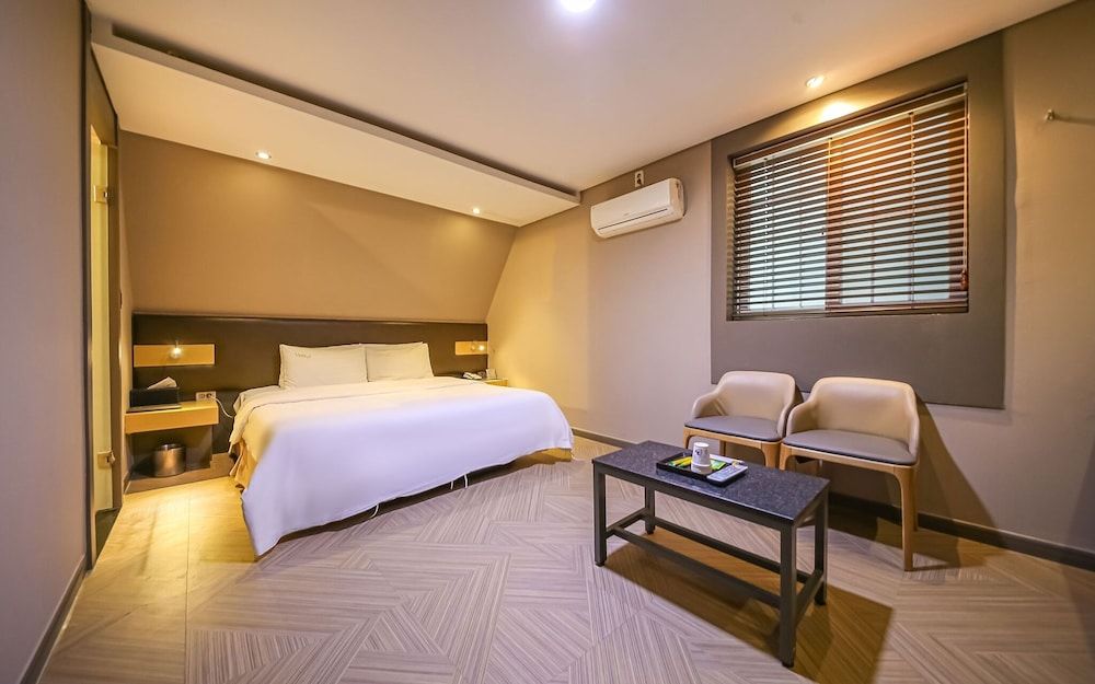 undefined Seoul National University Violinh 9