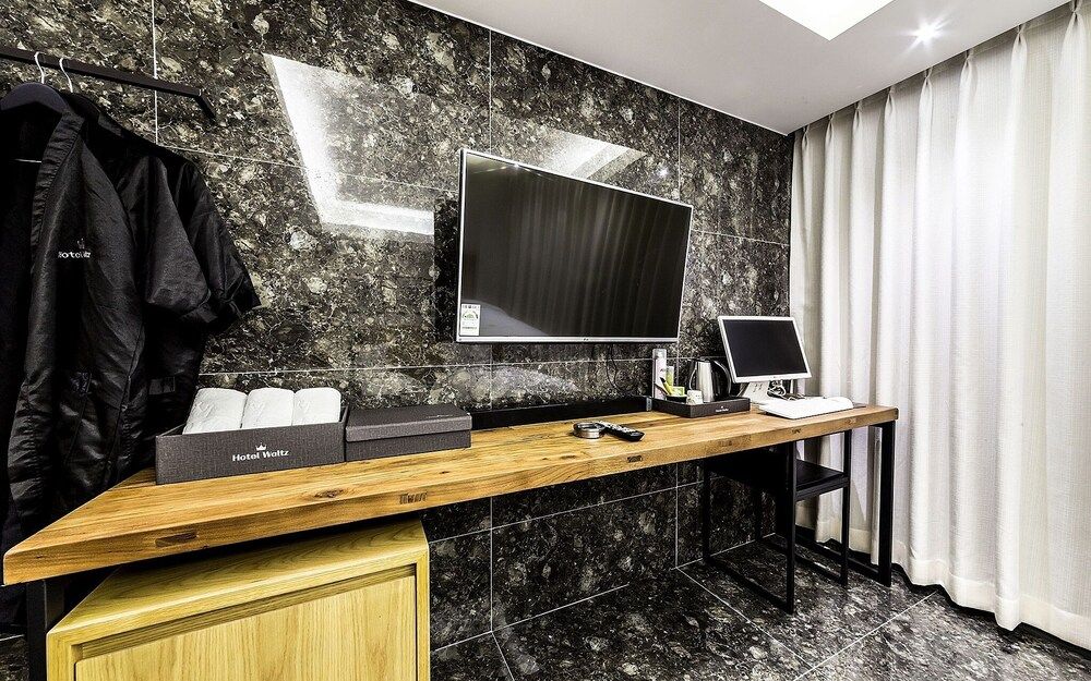 Nonhyeon Waltz Room (Semi-special room (twin)) 5