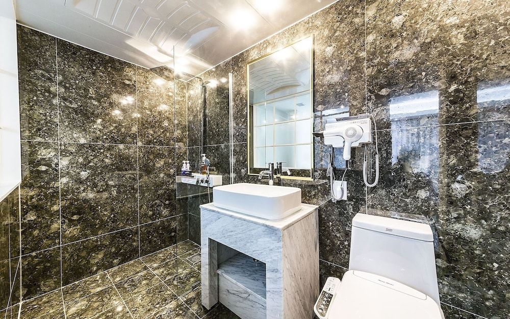 Nonhyeon Waltz Room (Semi-special room (twin)) 8