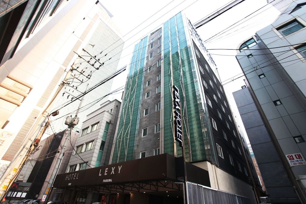 undefined Gangnam Lexy 3