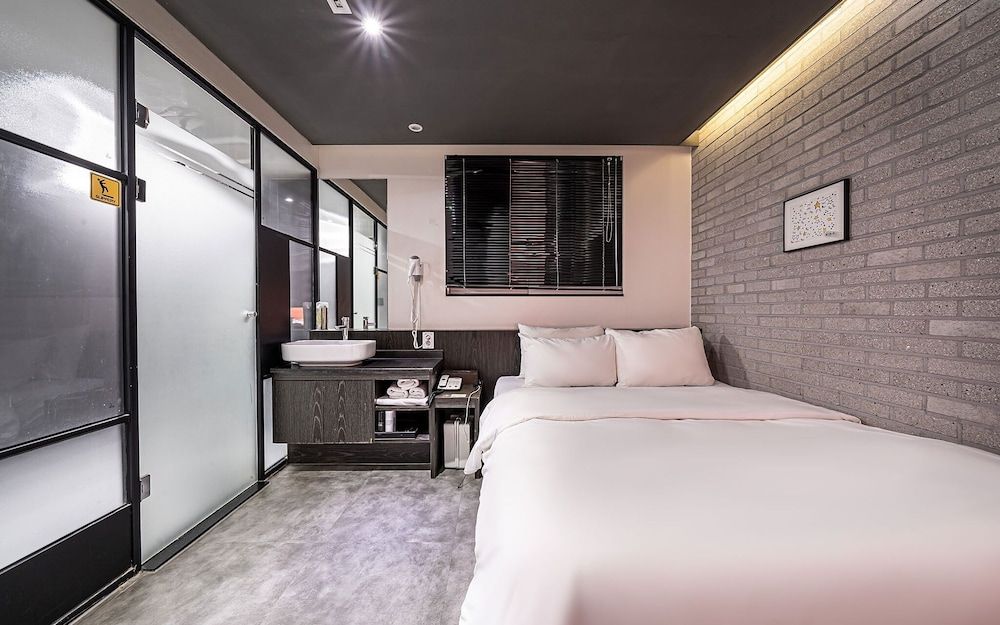 undefined Gangnam Lexy 6