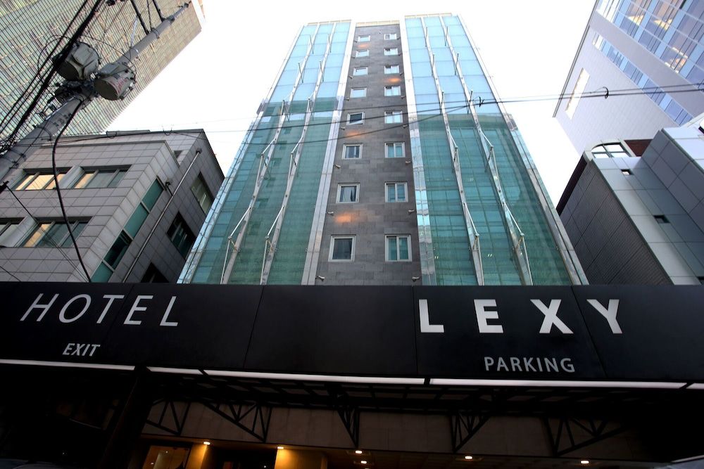 undefined Gangnam Lexy 2