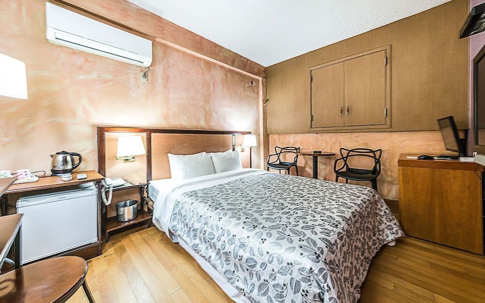 Oryu Bon Motel Room (Standard Room) 7