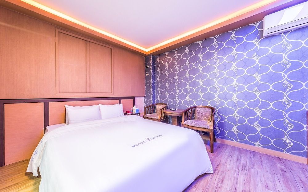 undefined Oryu Bon Motel 5