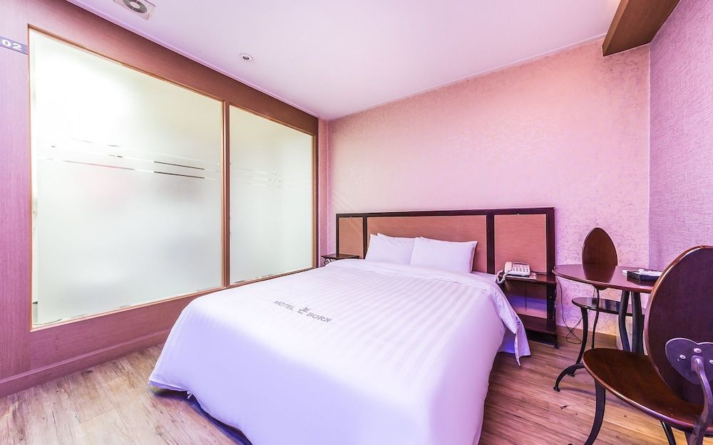 undefined Oryu Bon Motel 3