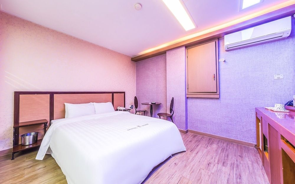 undefined Oryu Bon Motel 2