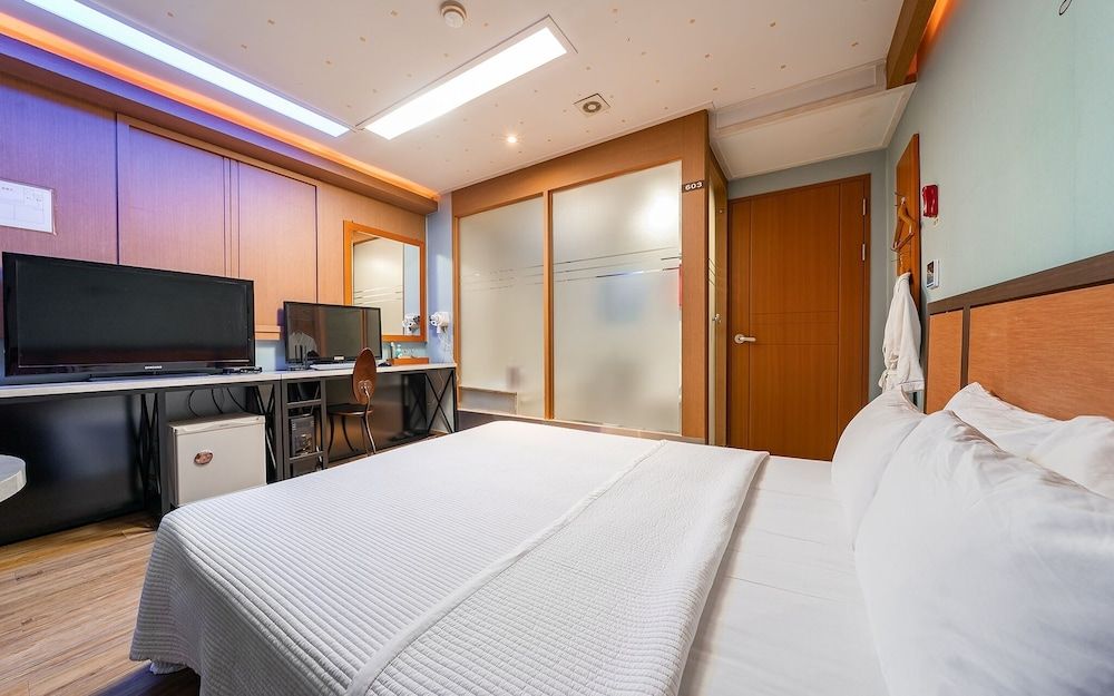 Oryu Bon Motel Room (Semi-Special Room) 13