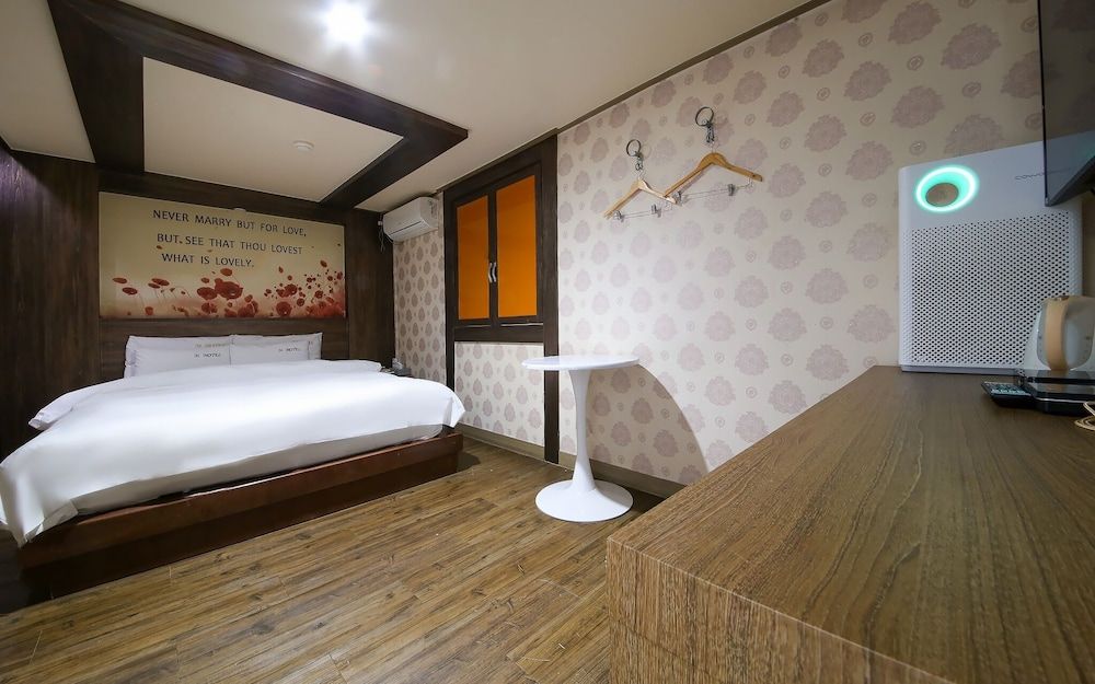 undefined Sillim M 7