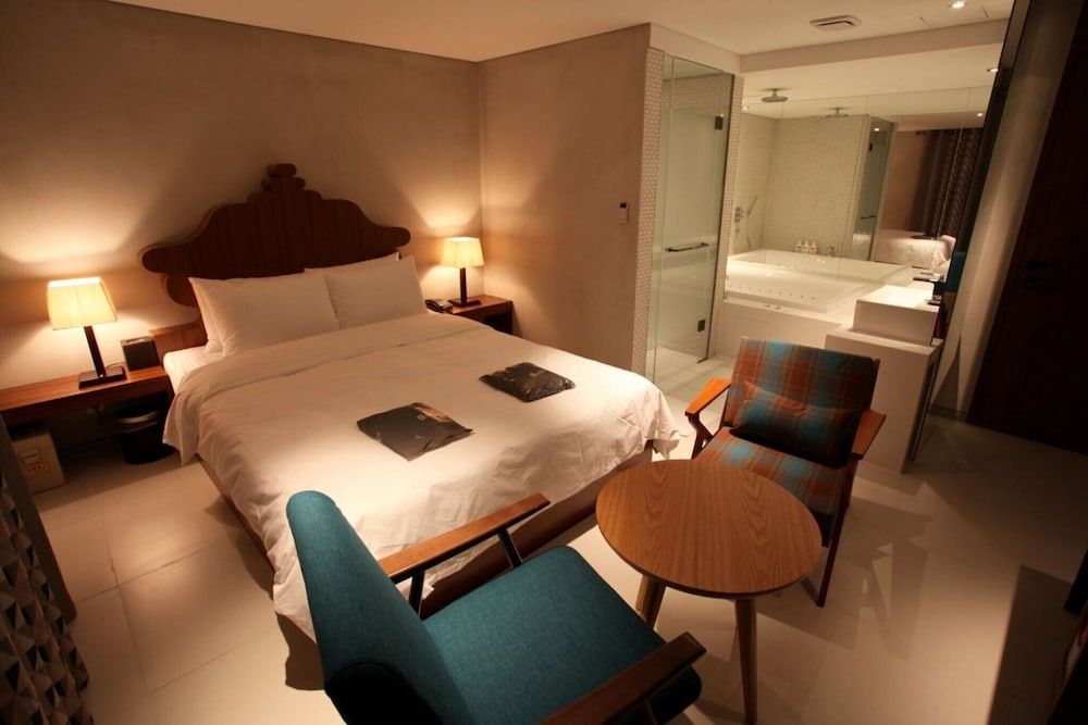 undefined Yeongdeungpo Nine 2