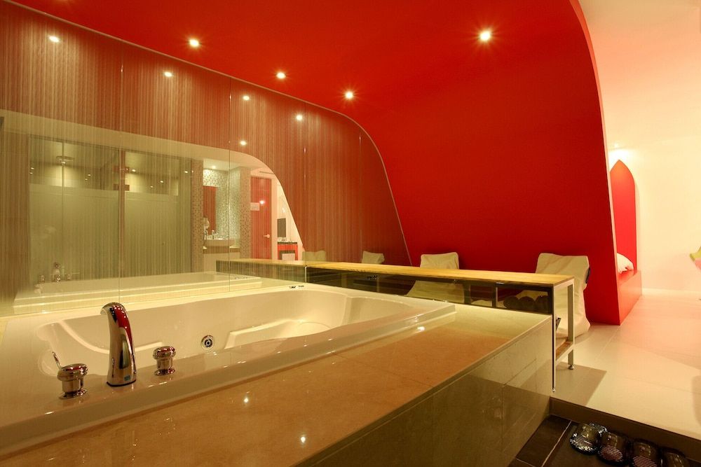 undefined Hwagok Lush 8