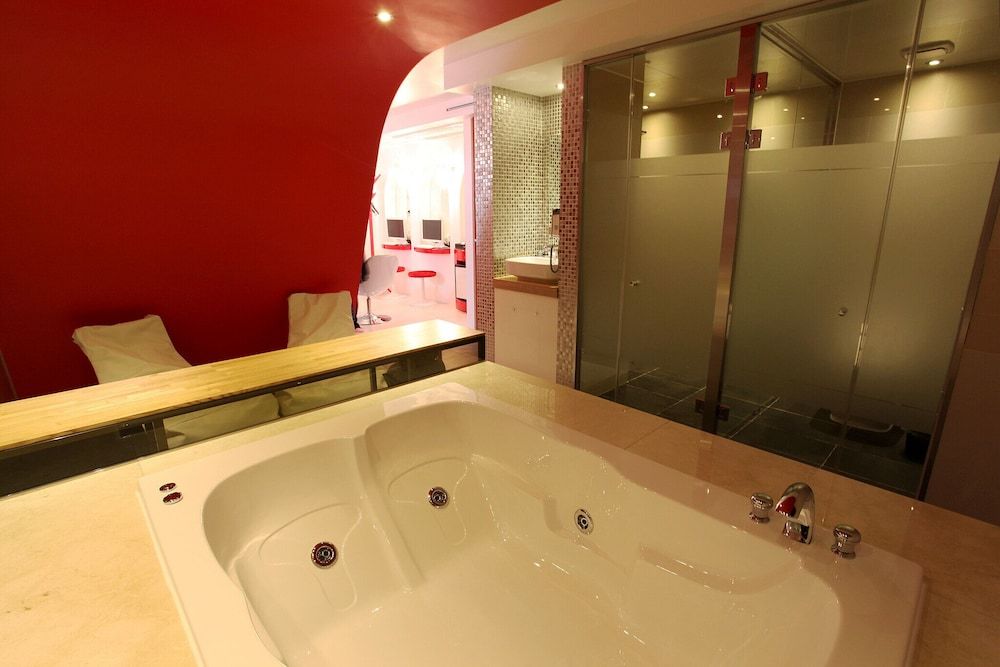 undefined Hwagok Lush 9